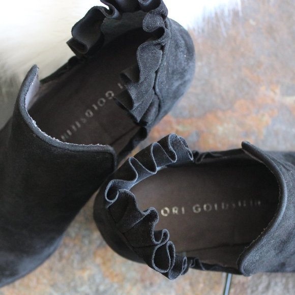 NWT - Lori Goldstein Collection Ankle Bootie w Ruffled detail - Picture 7 of 8